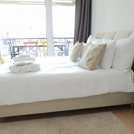 Alpes City Centre Apartamento Montreux
